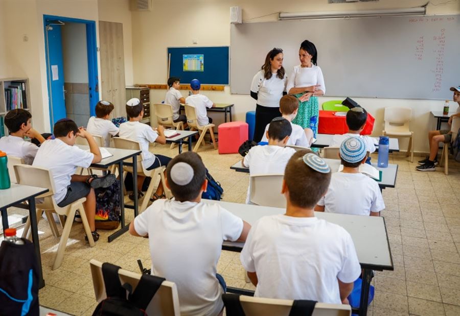 "63% يفكرون بترك الدراسة"... أزمة نفسية بين الطلاب الإسرائيليين! "63% يفكرون بترك الدراسة"... أزمة نفسية بين الطلاب الإسرائيليين!