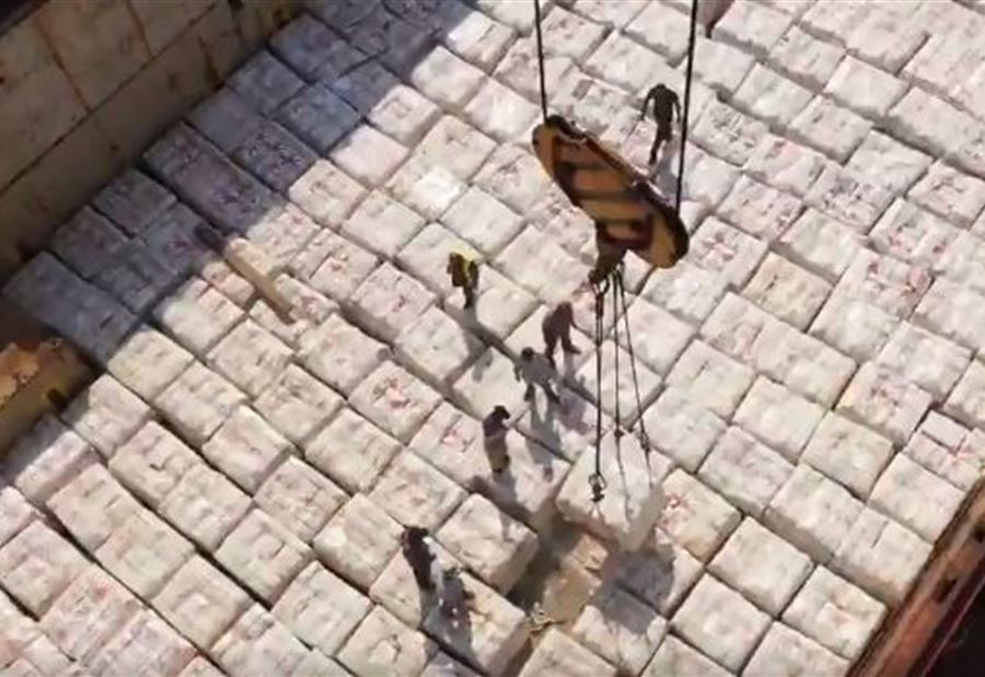 الجيش: استمرار وصول المساعدات الى لبنان