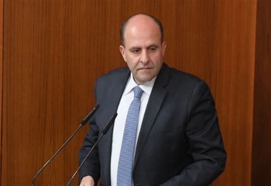 بين "القوّات" و"الاشتراكي"... سليم عون: "ما خلّاهن وليد بك"!