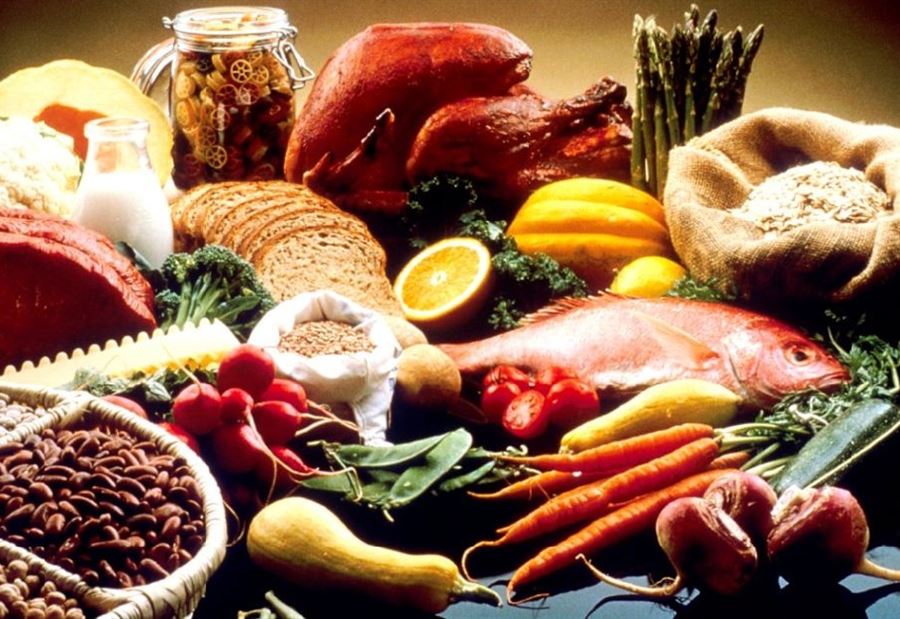 10 أطعمة لِتُحارب بها "كورونا" 10 أطعمة لِتُحارب بها "كورونا"