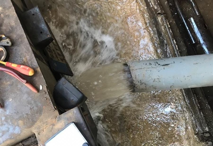 مياه لبنان الجنوبي عالجت تسرب المازوت في صيدا 