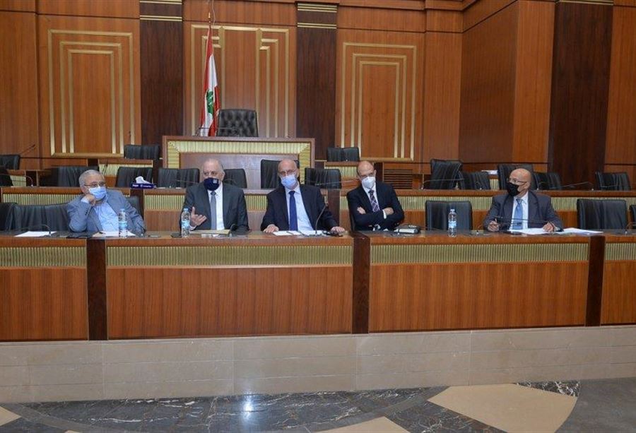 "عراجي" بشأن نقص الأدوية: هناك قطبة مخفية!