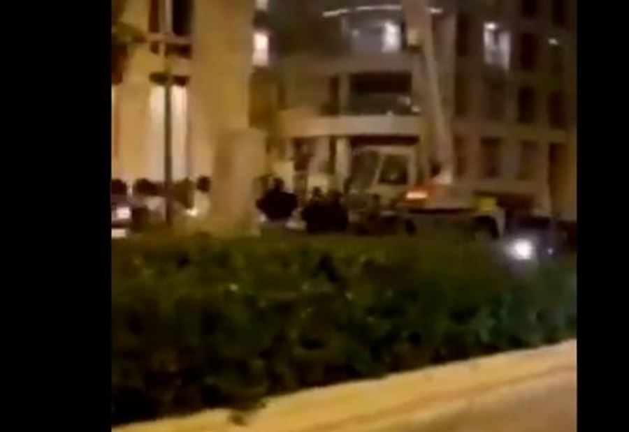 بالفيديو: تعزيزات اسمنتية جديدة في وسط بيروت 