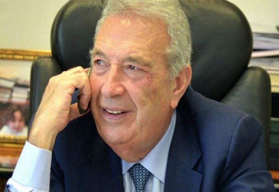 "حظرٌ على التصريحِ" "حظرٌ على التصريحِ"
