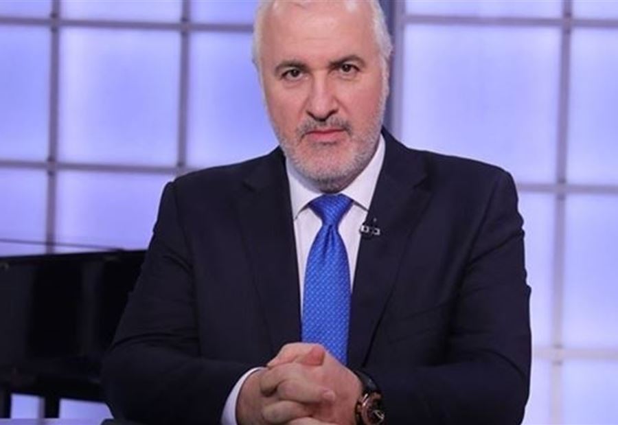 عزيز يُغرّد عن "عودة السوريين"