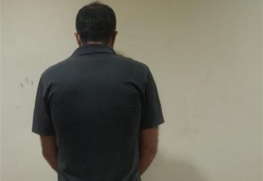 بالصورة: رقيب في قبضة المعلومات... وهذا ما ضبط معه بالصورة: رقيب في قبضة المعلومات... وهذا ما ضبط معه