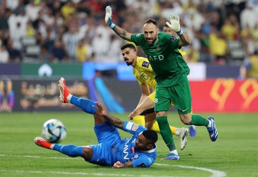 بعد نهائي السوبر السعودي... لاعب يتعرّض للضرب (فيديو)