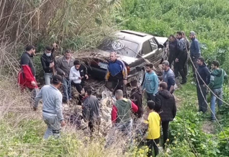 حادثٌ مروّع في المنية... وفاة الأُم وفقدان الطفُل 