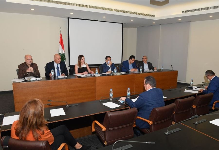 تنظيم المواقع الالكترونية على طاولة لجنة الإعلام 