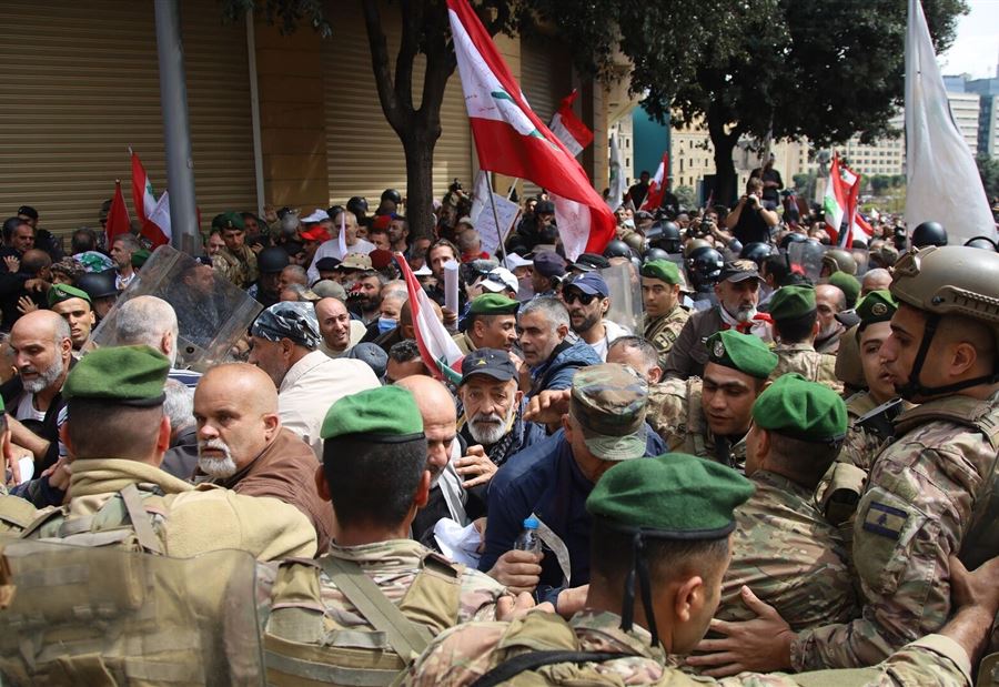 "مهزلة "... طلبٌ من المتقاعدين العسكريين الى بري وميقاتي!