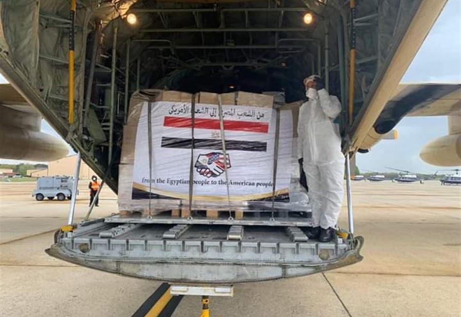 بالصور: مساعدات طبية مصرية الى أميركا  بالصور: مساعدات طبية مصرية الى أميركا