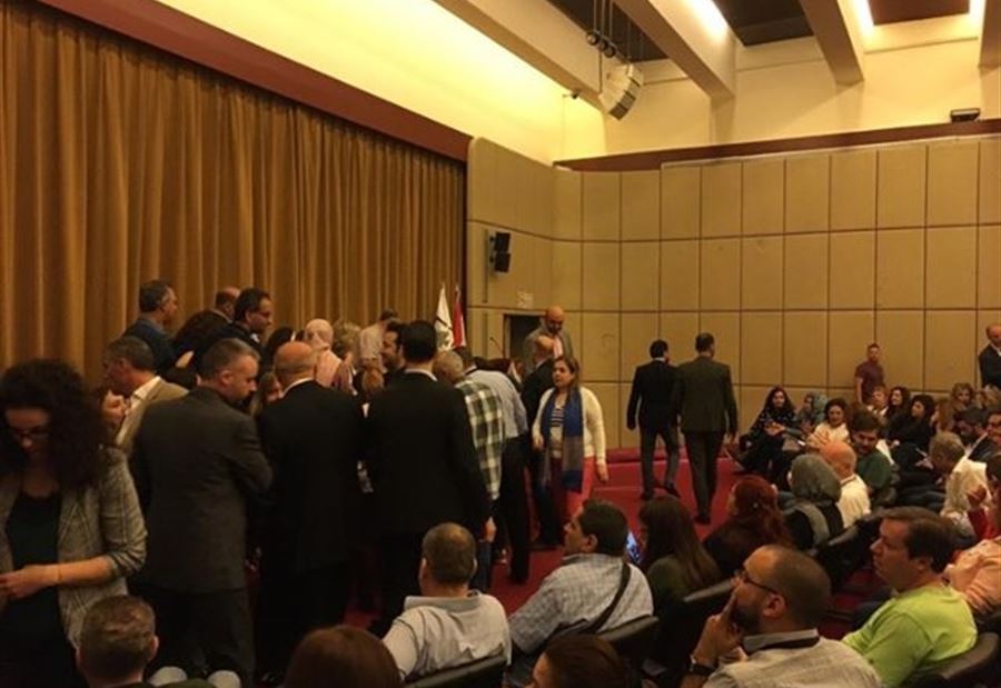 موظفو مصرف لبنان يعلنون الإضراب المفتوح موظفو مصرف لبنان يعلنون الإضراب المفتوح