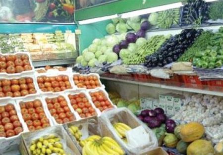 تجار الخضار في عين الحلوة: لاعادة فتح الاسواق
