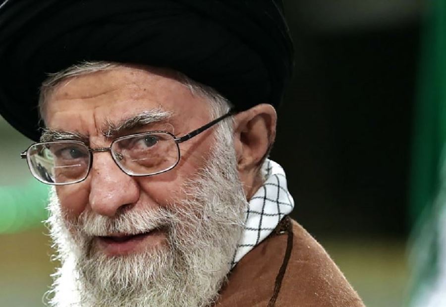 خامنئي يوجِّه رسالة عيد الميلاد