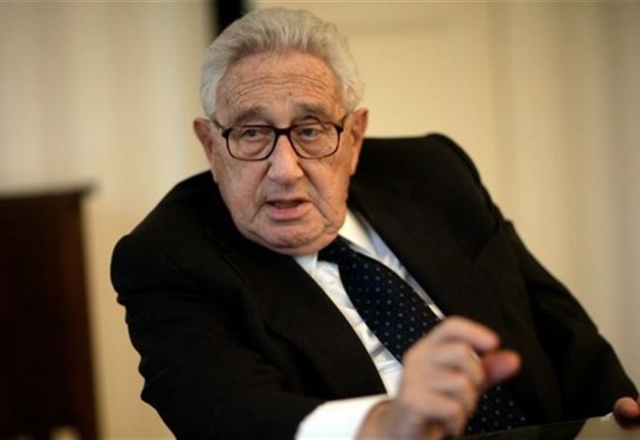 "أمرٌ غير مقبول" ... كيسنجر: لست مرتاحا للتنازلات التي تحصل عليها الرياض