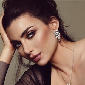 من ادارة اعلام الحريري الى الـ Photo Session