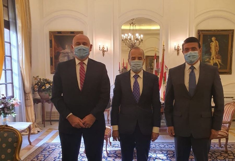 وزير الصناعة يصرّح عن أمواله!