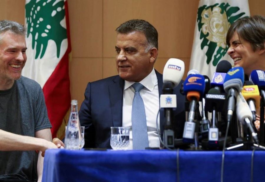 بعيون دامعة... هذا ما قاله المواطن الكندي الذي اطلق بوساطة اللواء ابراهيم