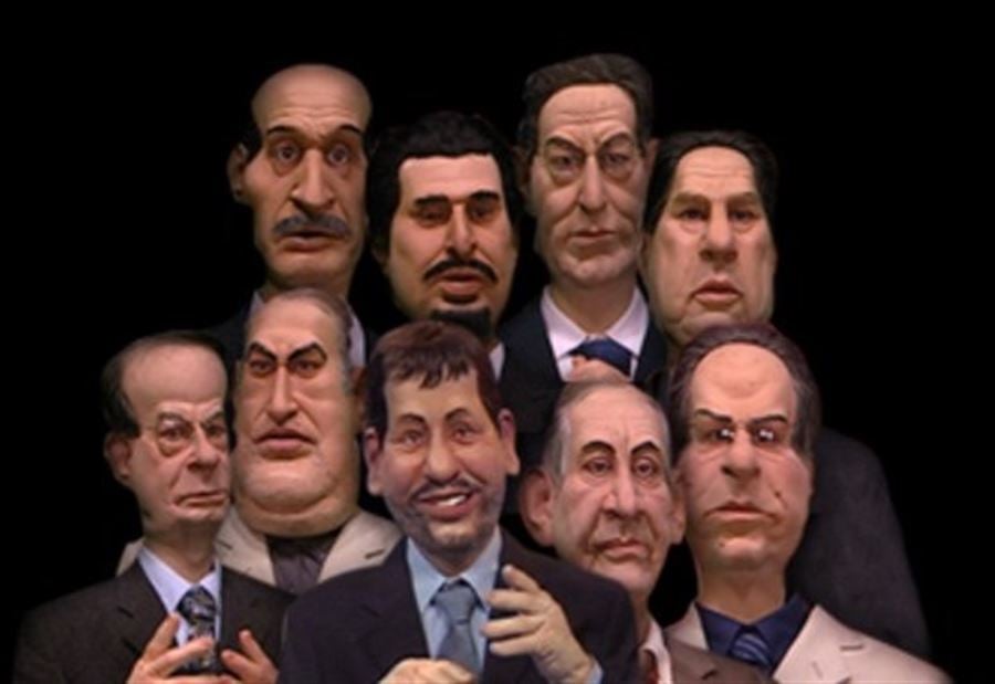 شربل خليل يعرض  دمى السياسيين للبيع!