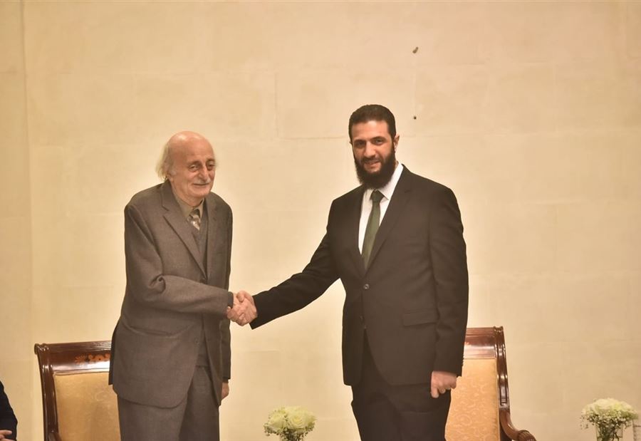 جنبلاط يستعين بالجولاني لمحاربة أقوى رجل درزي في الشرق الأوسط