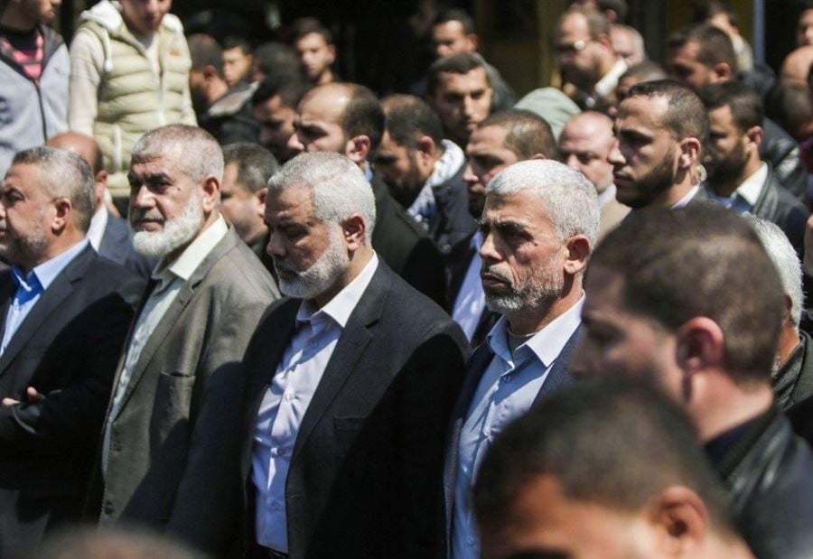 بعد اغتيال العاروري... هل يُغادر قادة حماس لبنان؟