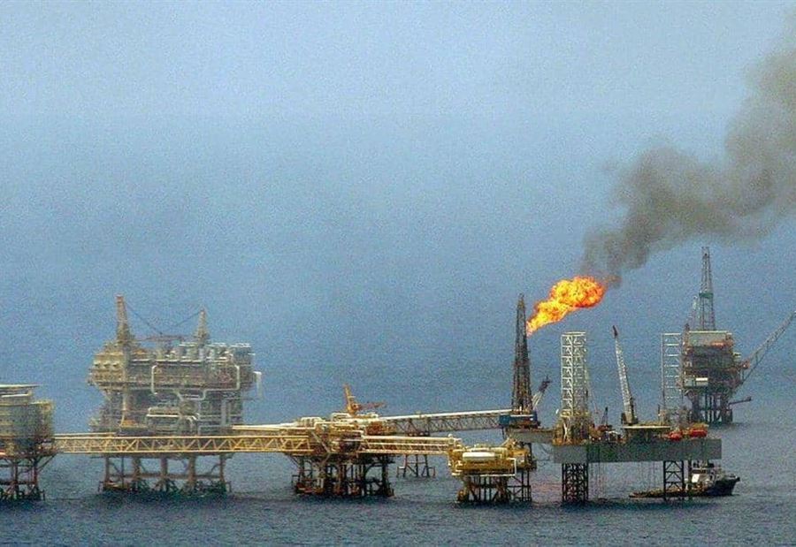 عاصفةٌ جديدةٌ محتملة بخليج المكسيك ترفع أسعار النفط عاصفةٌ جديدةٌ محتملة بخليج المكسيك ترفع أسعار النفط