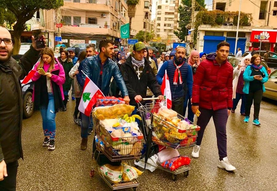 "لا للجوع".. صيدا تتضامن مع الفقراء