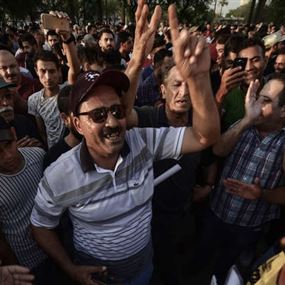 تجدد الاحتجاجات قرب مبنى محافظة البصرة