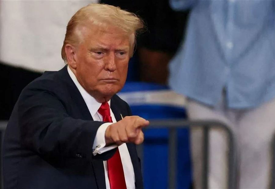 ترامب يحمّل أوروبا عبء المسؤولية في دعم أوكرانيا! ترامب يحمّل أوروبا عبء المسؤولية في دعم أوكرانيا!
