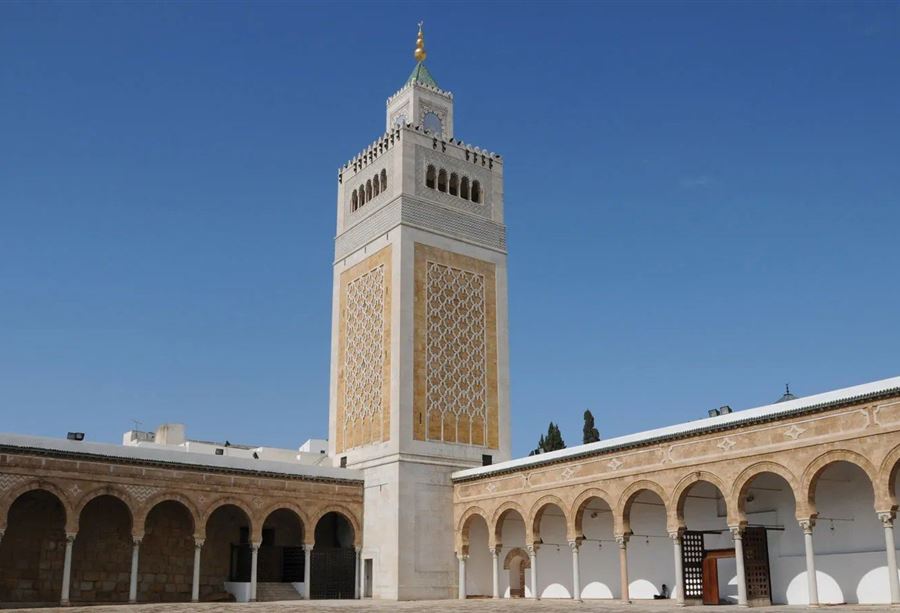 رئيس بلد عربي: الإسلام لن يكون "دين الدولة"