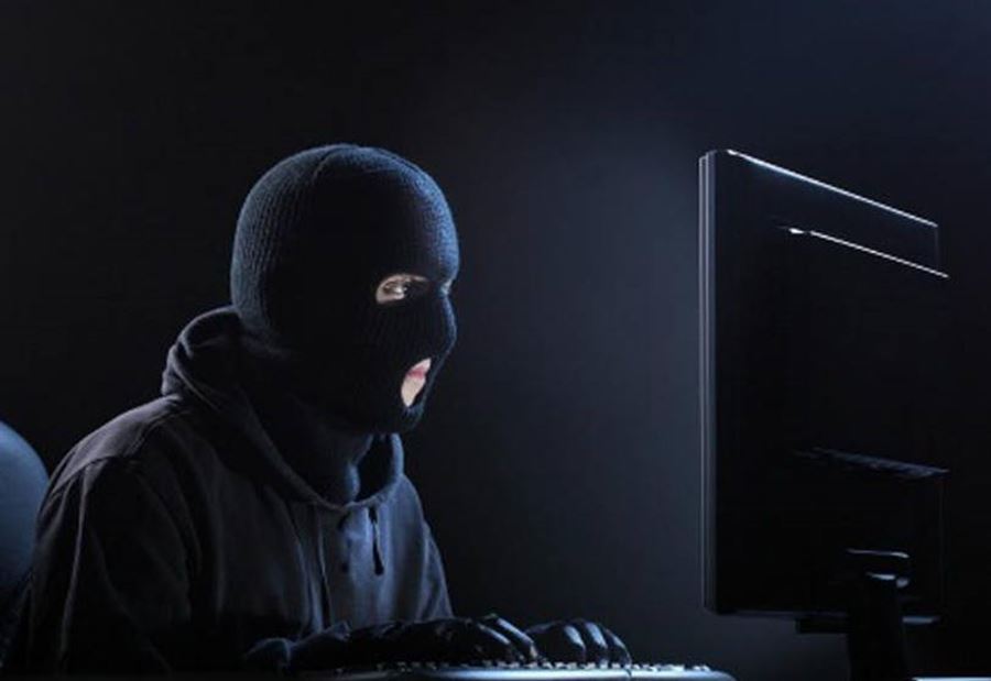 "قراصنة" إيرانيون استهدفوا موظفي "الصحة العالمية"