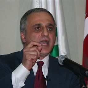 مستشار الجميّل يستعين بسجعان قزي