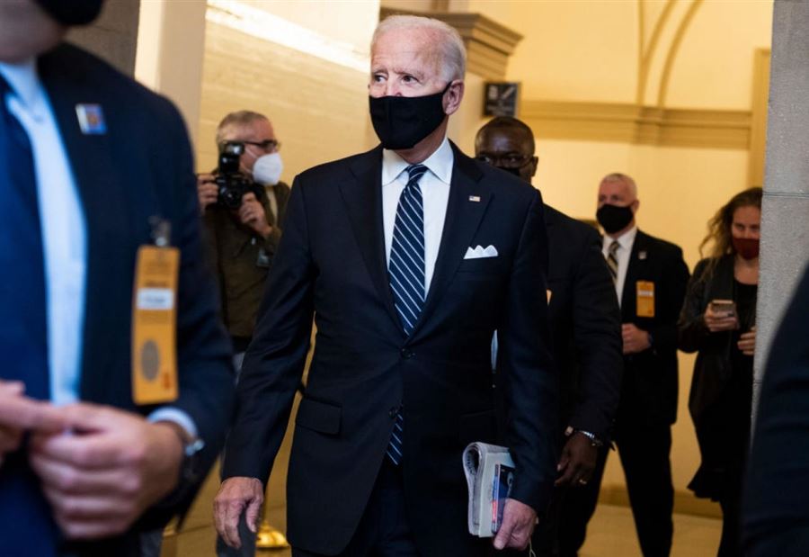 بايدن: ترمب ليس ذكياً وسأهزمه 