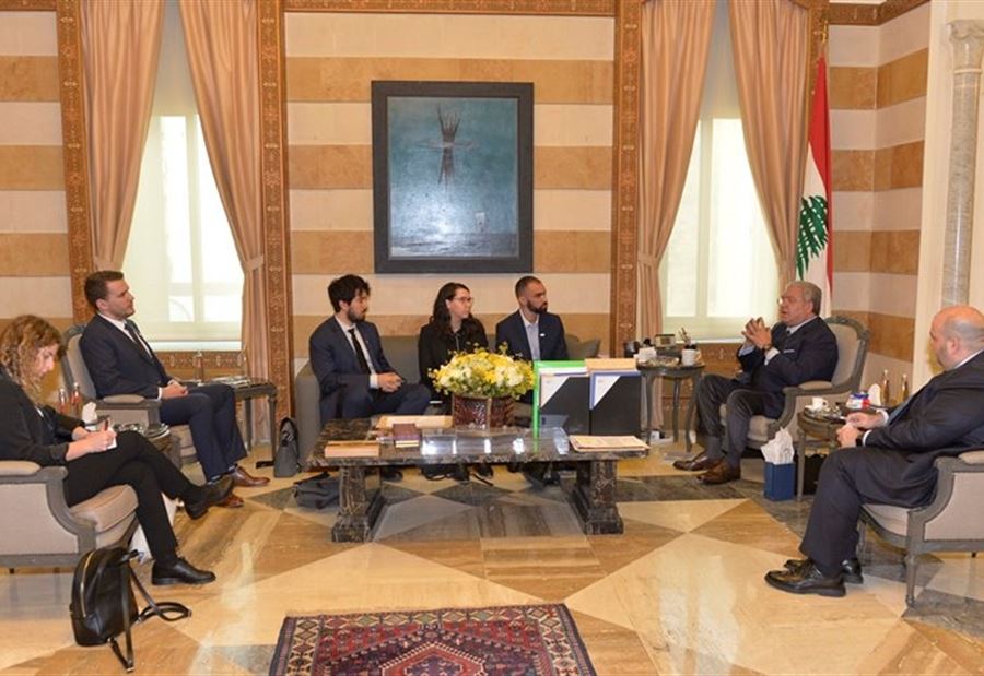 المشنوق استقبل وفدا كنديا ورئيس بلدية الفاكهة