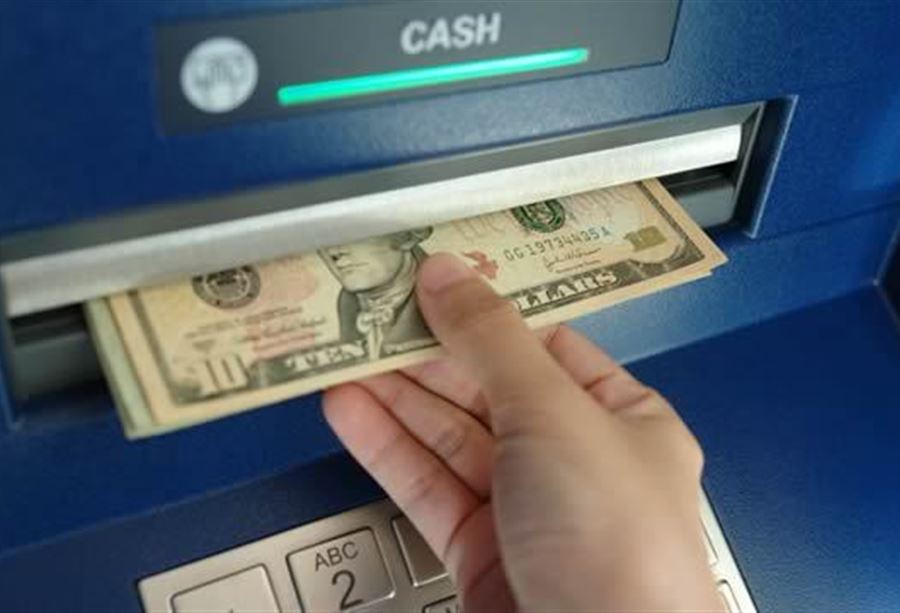 سعرُ دولار السوق السوداء اليوم الاثنين