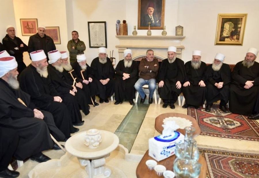 أرسلان لمشايخ جبل الشيخ: كنتم وستبقون رأس حربة الدفاع  عنا أرسلان لمشايخ جبل الشيخ: كنتم وستبقون رأس حربة الدفاع  عنا
