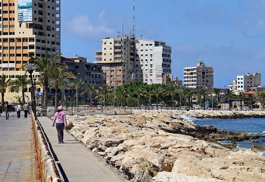بجانبه بندقيّة حربيّة... شاب ثلاثيني جثّة هامدة في صور!