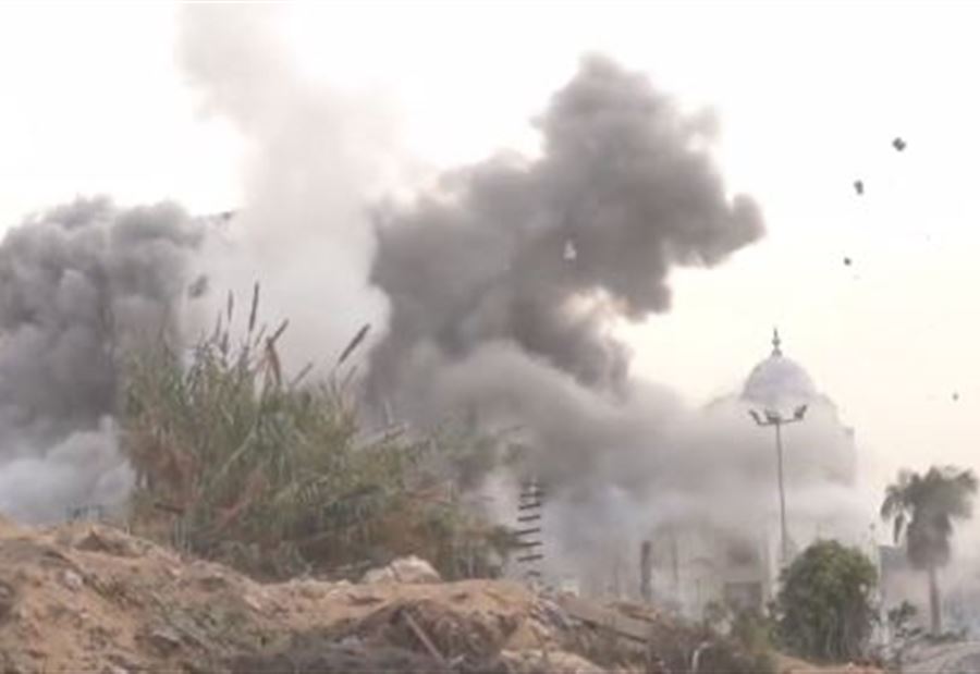 بالفيديو: طائرات مقاتلة إسرائيلية تستهدف منزل هنية