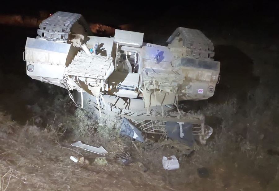 إنقلاب دبابة تدريب للجيش الإسرائيلي... هل من إصابات؟