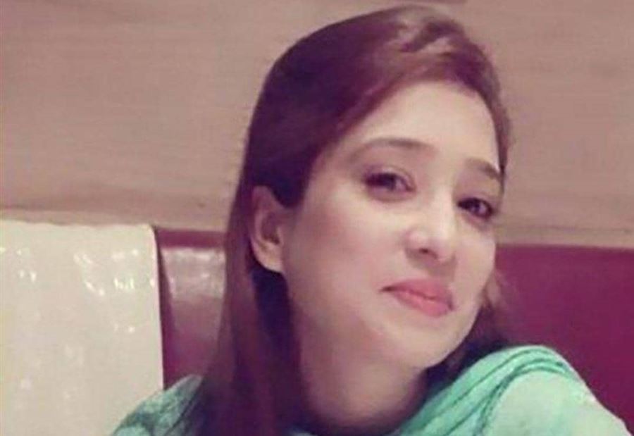 "رفضت الرقص" لأصدقاء زوجها.. فعاقبوها ببشاعة