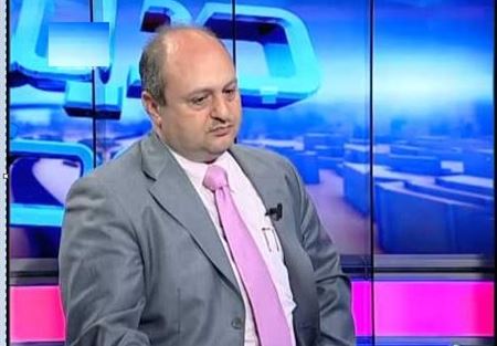 زخور: لوضع حد للانقسام الحاصل 