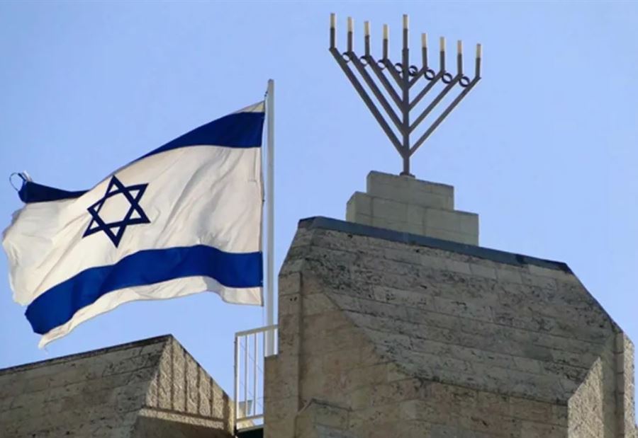 وزير إسرائيلي يحذّر من "خطأ فادح"!