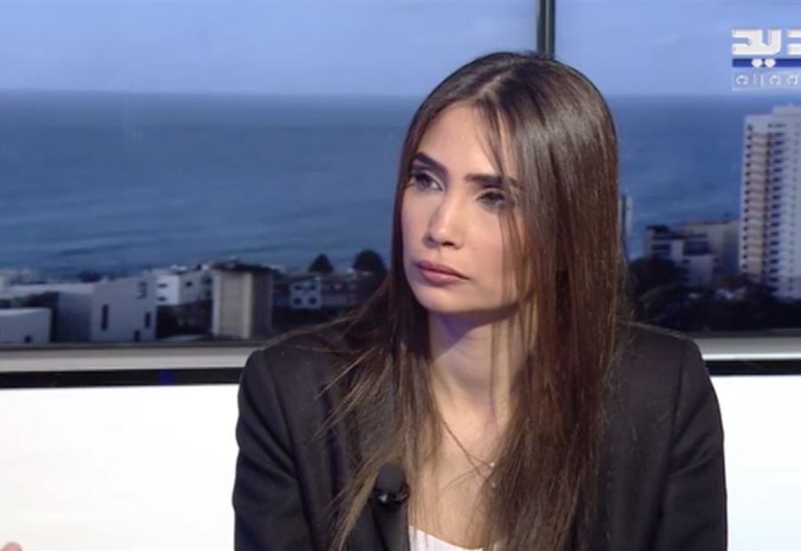 أبو خليل تستعين بزميلتها أبو خزام في الحدث