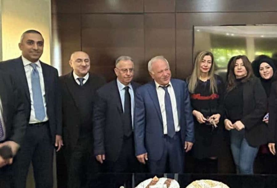 تكريم ولقاءات سبقت التسليم... وخلوة جمعت عويدات بـ حمود!  تكريم ولقاءات سبقت التسليم... وخلوة جمعت عويدات بـ حمود!