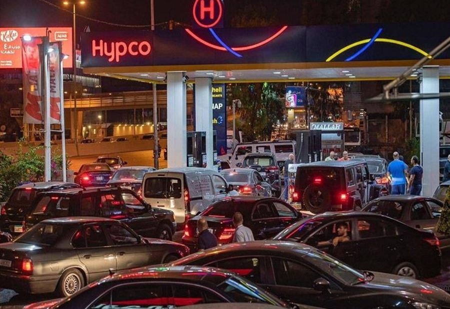 "بيع البنزين بالدولار"... أبو شقرا ينفي!