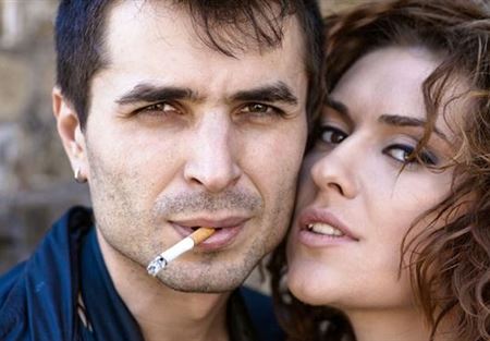 كيف أقنع زوجي بالإقلاع عن التدخين؟