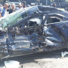 بالصورة: جريح بحادث سير على طريق شكا 