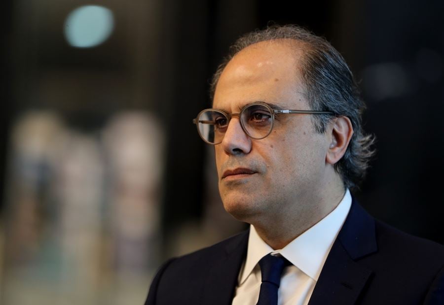 أزعور يُحرّض على فرنجية 