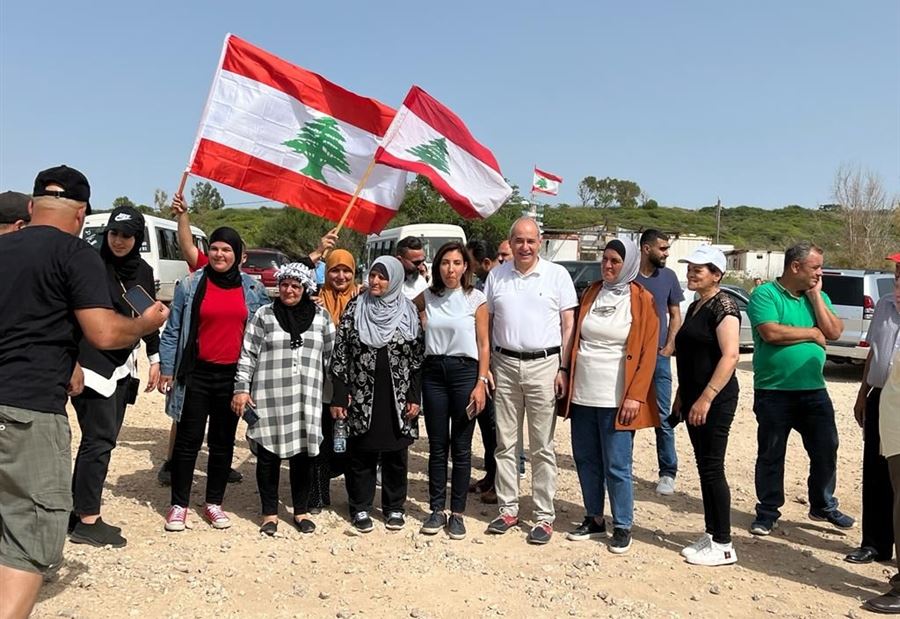 "لا نقبل التفريط بثرواتنا"... وقفة لنواب التغيير في الناقورة!