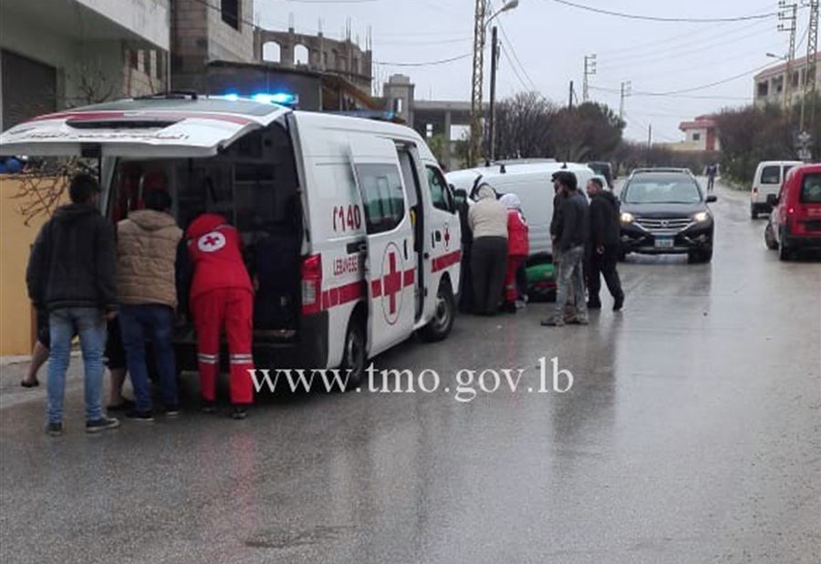 بالصورة: جريح اثر انزلاق مركبة في مجدل سلم